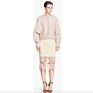 H&M Cream Lace Midi Skirt Size 0/2